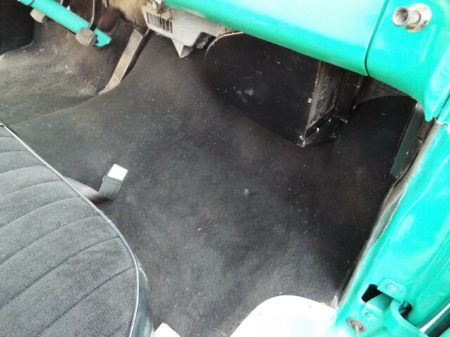 1964 Green & White Ford F-100 Standard Cab Pickup