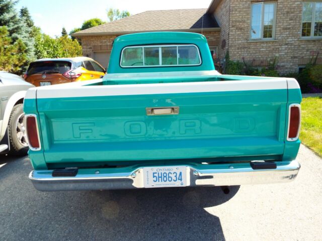 1964 Green & White Ford F-100 Standard Cab Pickup
