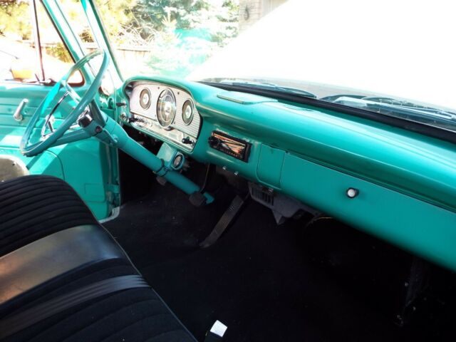 1964 Green & White Ford F-100 Standard Cab Pickup