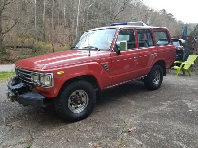 1990 Red Toyota Land Cruiser