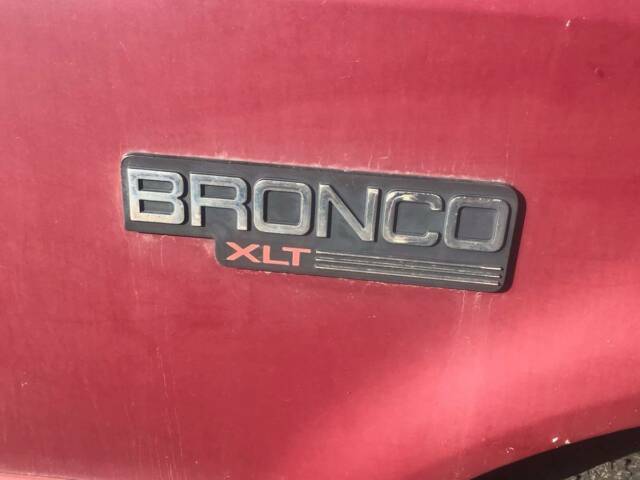 1993 Burgundy Ford Bronco SUV