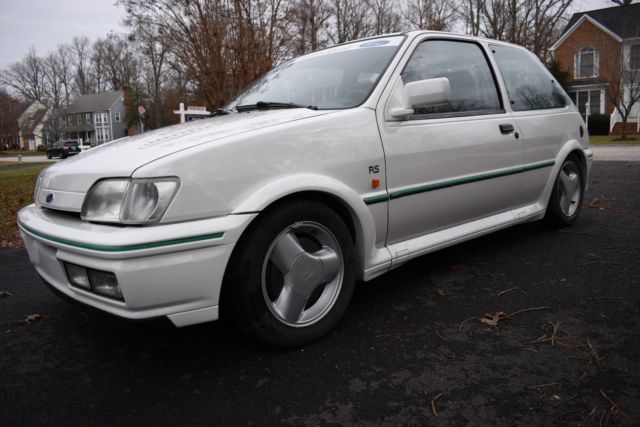 1991 White Ford Fiesta Hatchback