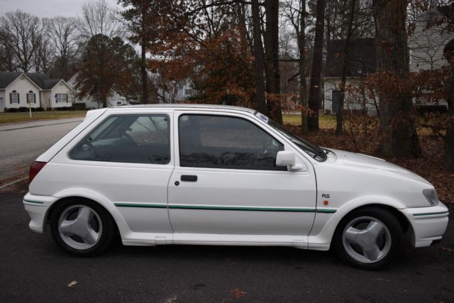 1991 White Ford Fiesta Hatchback