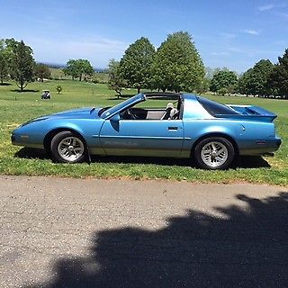 1990 Blue Pontiac Firebird Coupe w/ T Tops