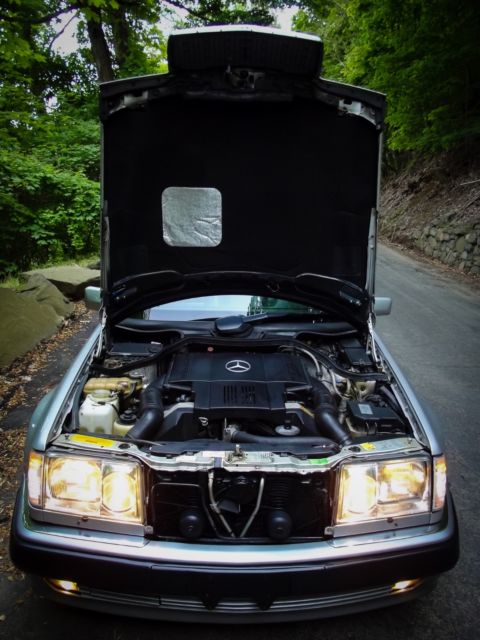 1992 Silver Mercedes-Benz E-Class Sedan