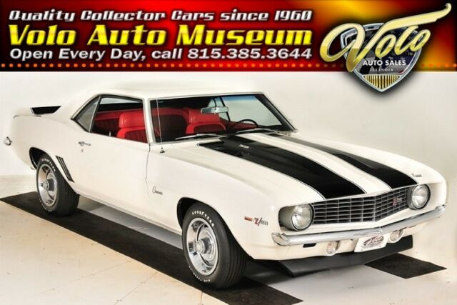 1969 White Chevrolet Camaro Hardtop