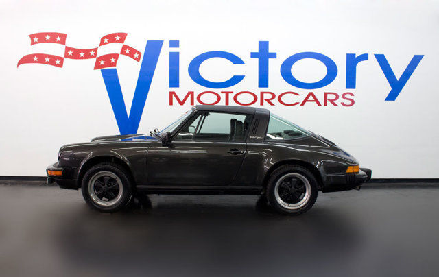 1980 BLACK METALLIC Porsche 911