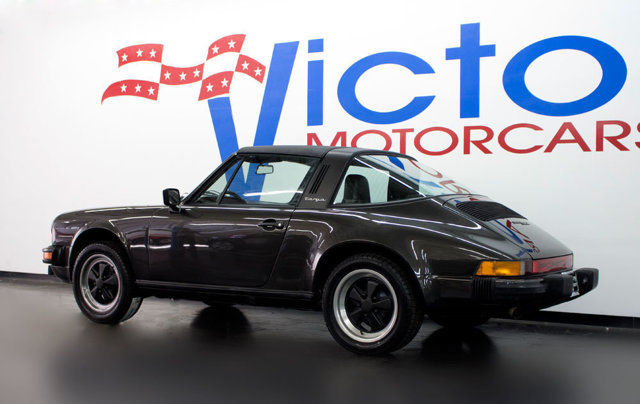 1980 BLACK METALLIC Porsche 911