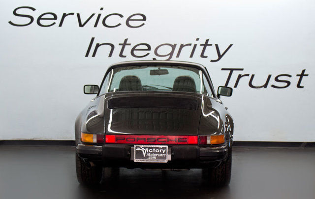 1980 BLACK METALLIC Porsche 911