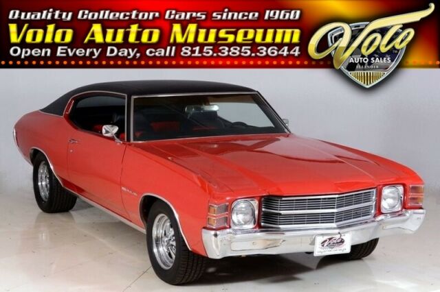 1971 Red Chevrolet Chevelle Hardtop