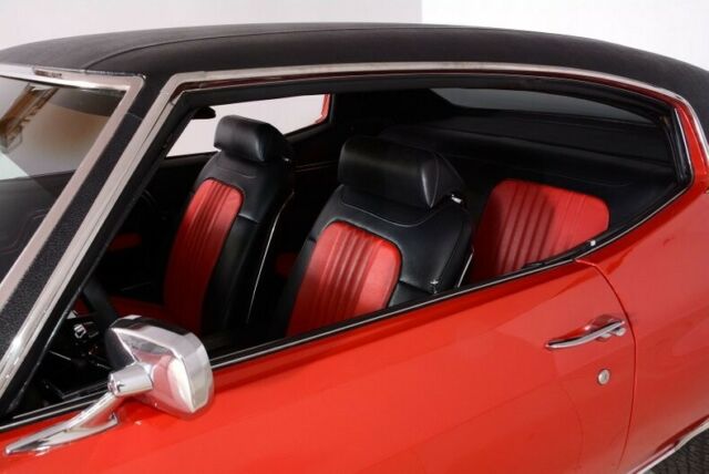 1971 Red Chevrolet Chevelle Hardtop