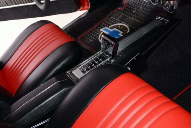 1971 Red Chevrolet Chevelle Hardtop