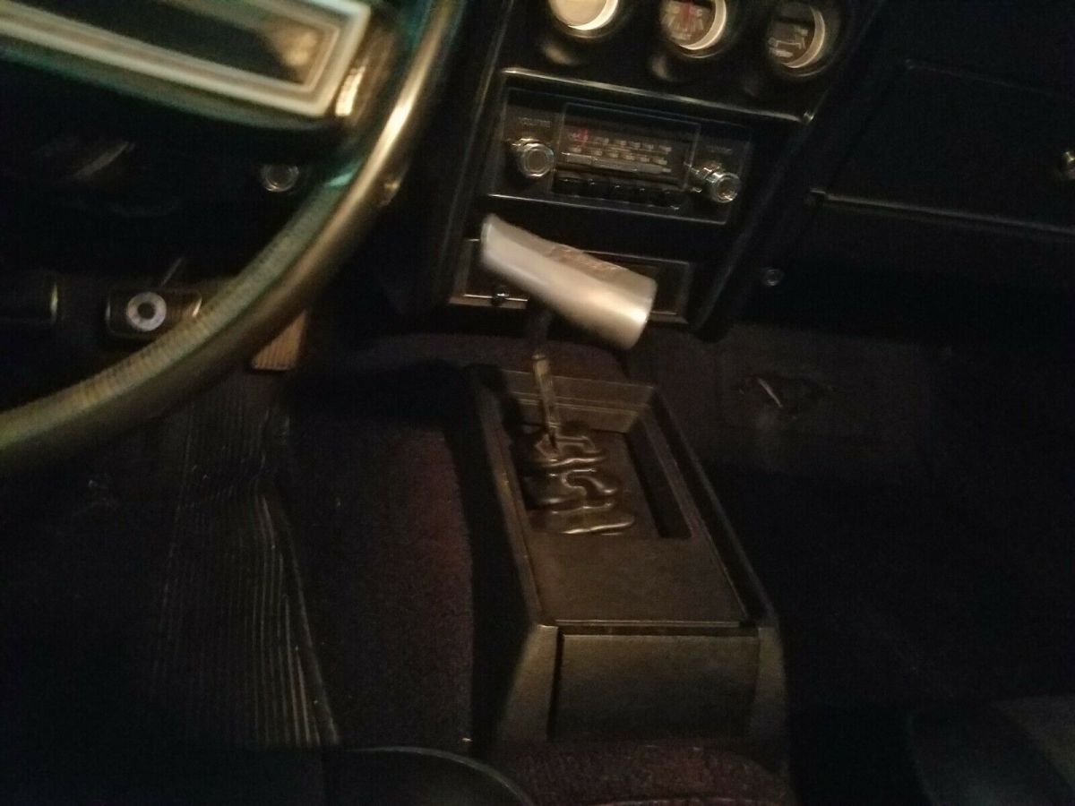 1971 White Ford Mustang Coupe