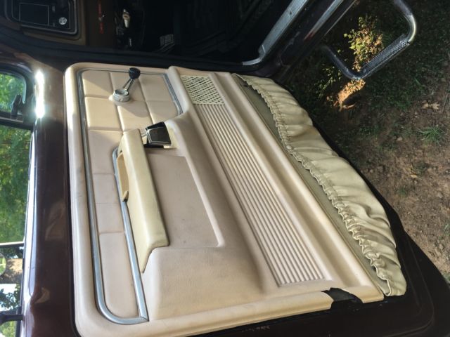 1979 Brown Ford F-250 Cab & Chassis
