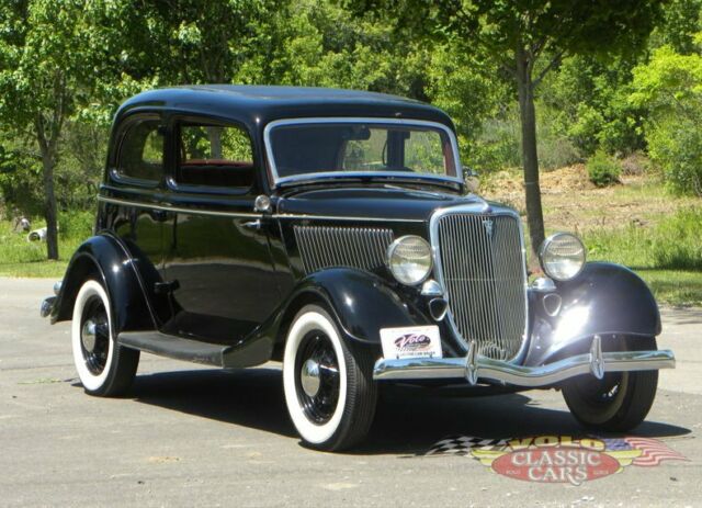 1934 Black Ford Model 40 --