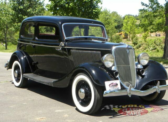 1934 Black Ford Model 40 --