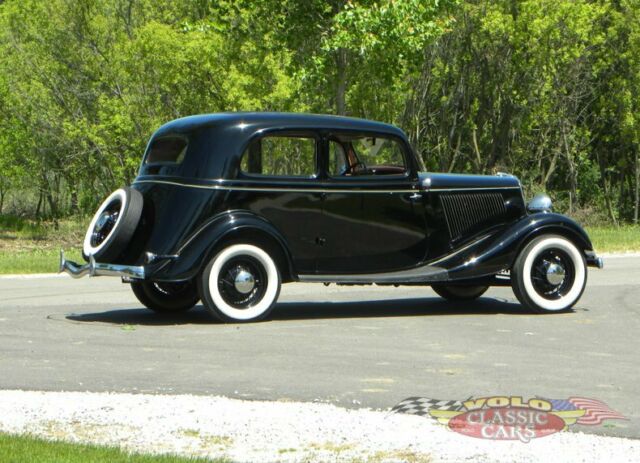 1934 Black Ford Model 40 --