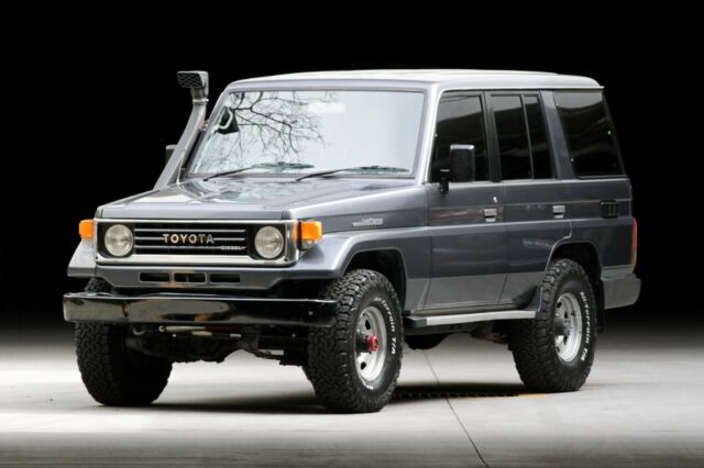 1991 Gray Toyota Land Cruiser SUV