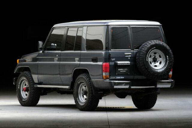 1991 Gray Toyota Land Cruiser SUV