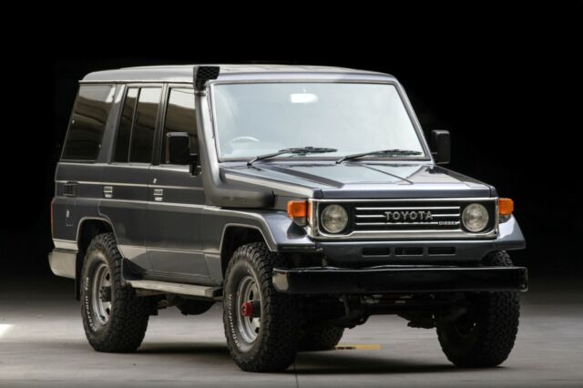 1991 Gray Toyota Land Cruiser SUV