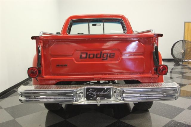 1979 Red Dodge Power Wagon