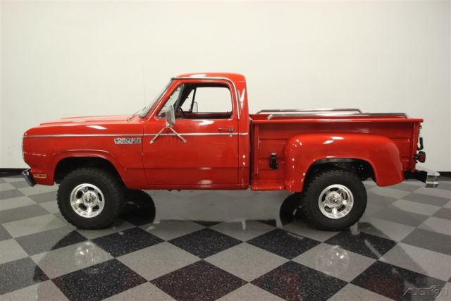 1979 Red Dodge Power Wagon