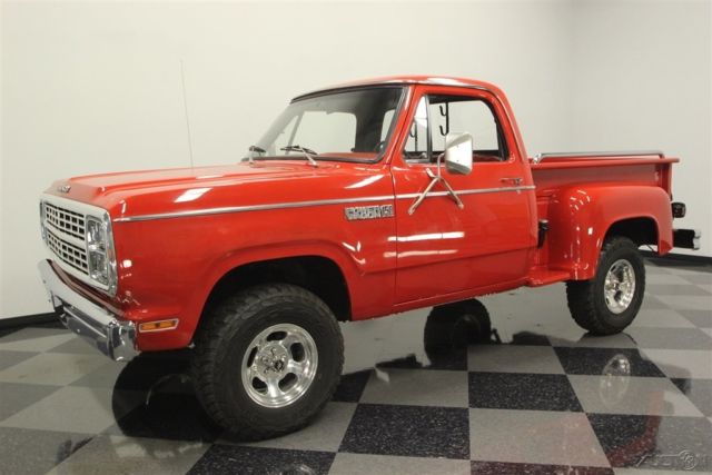 1979 Red Dodge Power Wagon