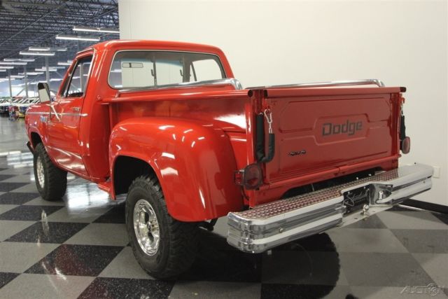 1979 Red Dodge Power Wagon