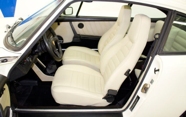 1982 CHIFFON WHITE Porsche 911 Coupe