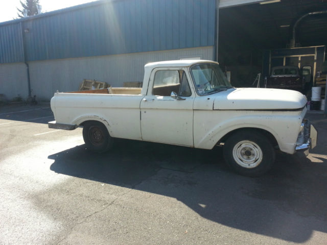 1962 White Ford F-100