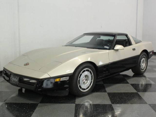 1986 Silver Chevrolet Corvette Coupe