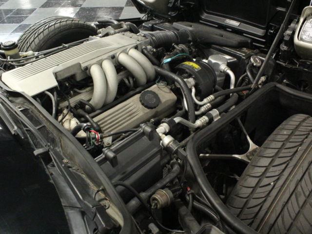 1986 Silver Chevrolet Corvette Coupe