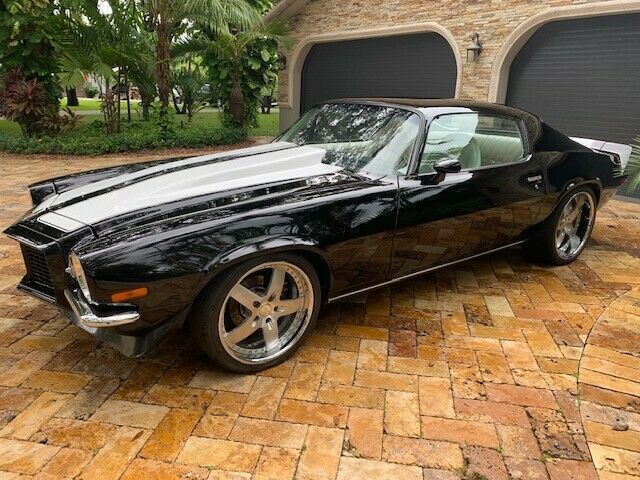 1972 White Chevrolet Camaro Coupe