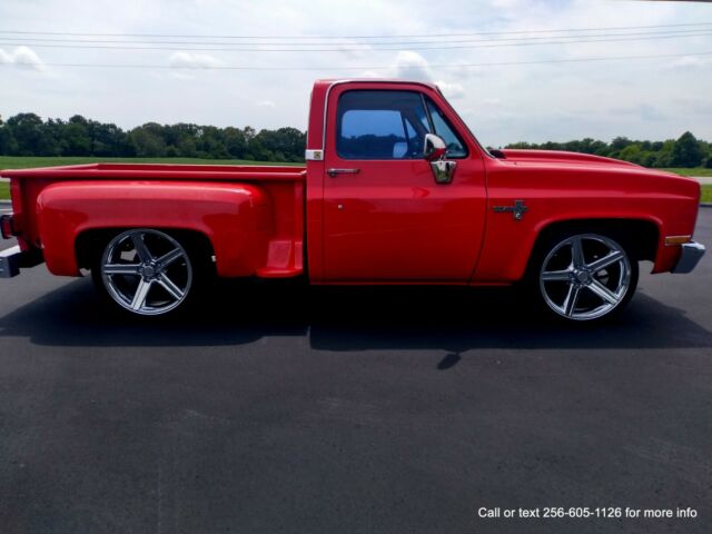 1986 Chevrolet C-10 Standard Cab Pickup