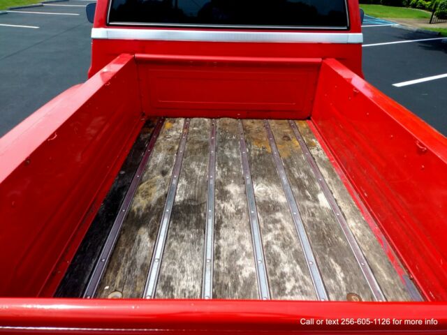 1986 Chevrolet C-10 Standard Cab Pickup