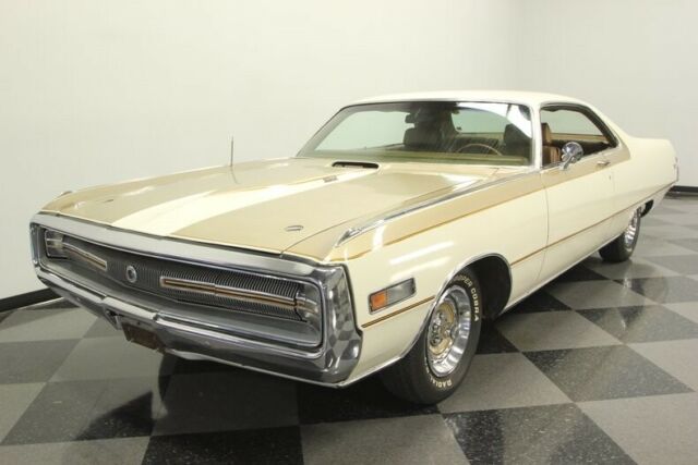 1970 Gold Chrysler 300-H Coupe