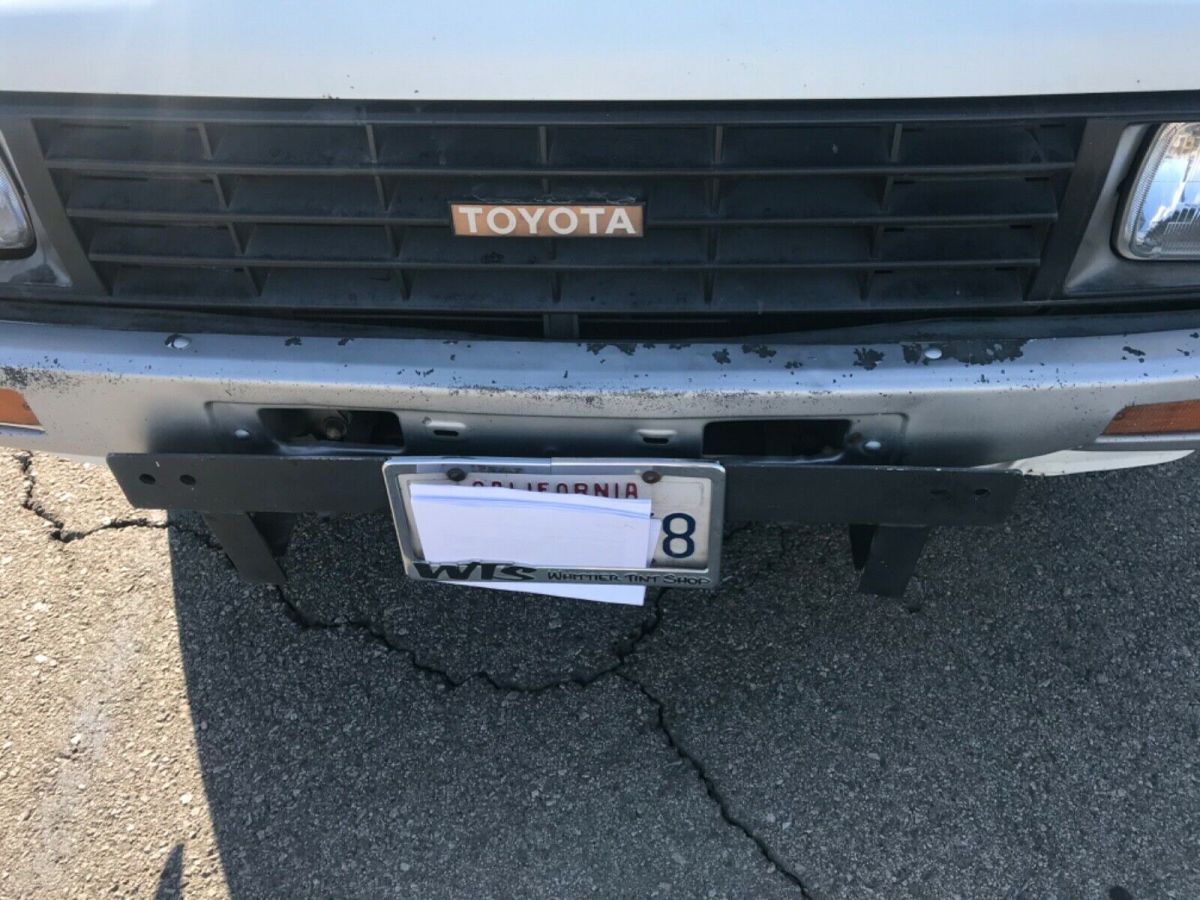 1985 White Toyota Pickup Long Bed