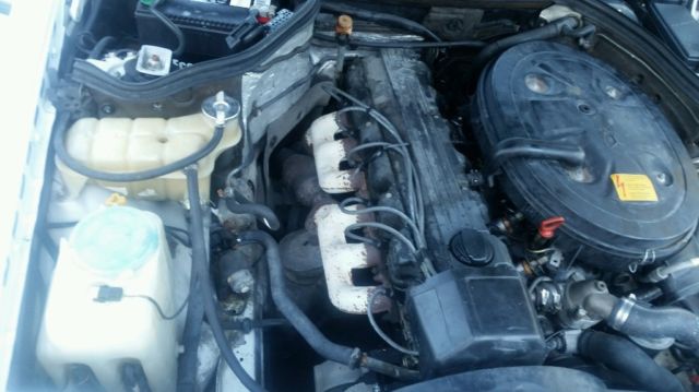 1989 White Mercedes-Benz E-Class