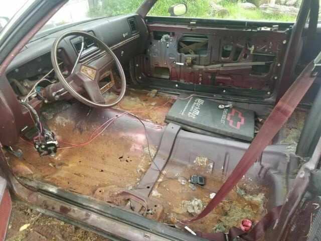 1980 Burgundy Chevrolet Monte Carlo Coupe