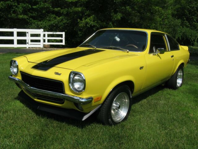 1972 Yellow Chevrolet Vega Hatchback