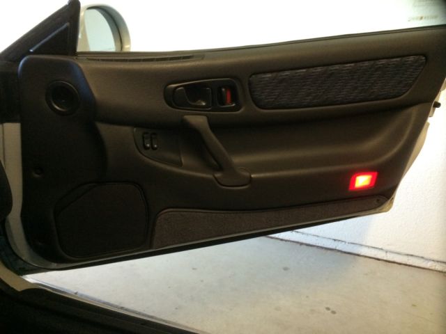 1994 White Mitsubishi 3000GT Coupe