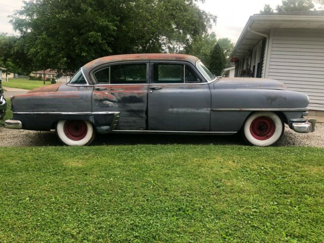1953 Chrysler Windsor Sedan