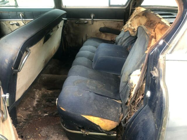 1953 Chrysler Windsor Sedan