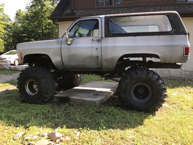 1980 Primer Chevrolet Blazer