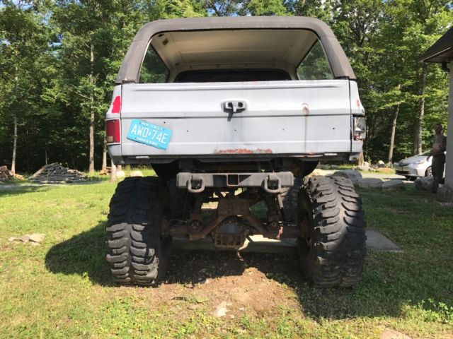1980 Primer Chevrolet Blazer