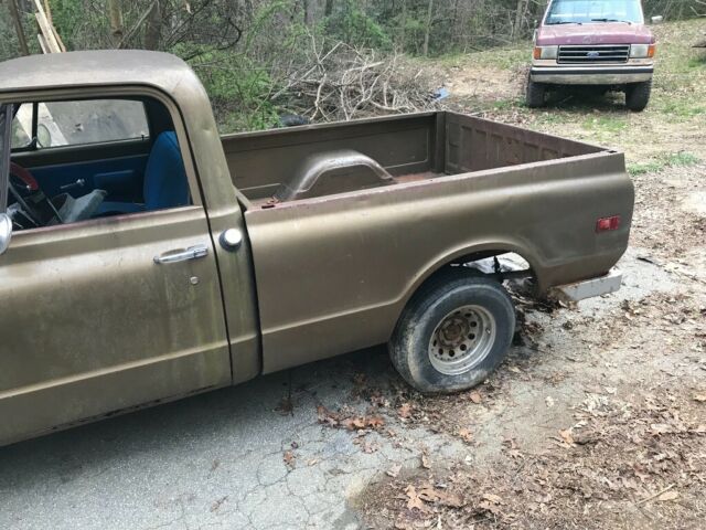 1970 Gold Chevrolet C-10 Standard Cab Pickup
