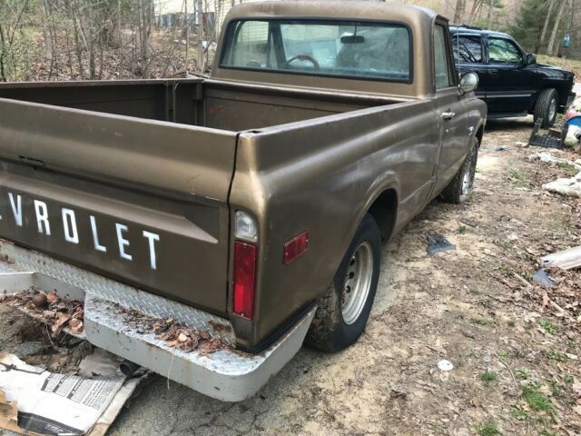 1970 Gold Chevrolet C-10 Standard Cab Pickup