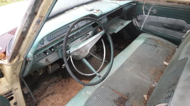 1960 Ford Galaxie station wagon