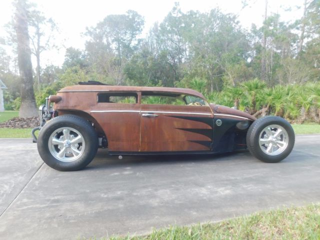 1962 Patina w/Flames Volkswagen Beetle - Classic Coupe