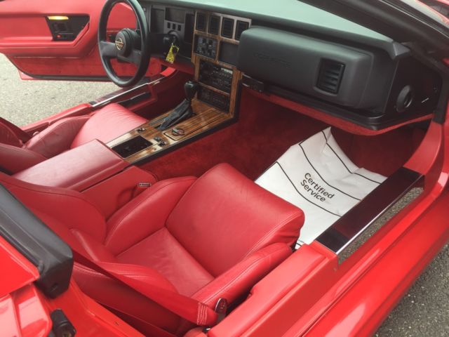 1987 Red Chevrolet Corvette Coupe
